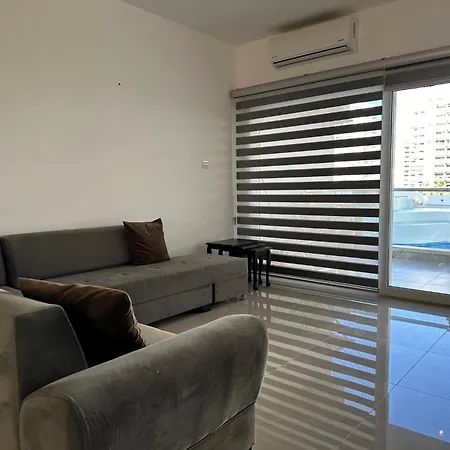 Apartamento Myguest Rufus 13, Amazing Luxury Pool View Spacious 2-bedroom *